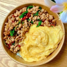 คนรักกะเพรา