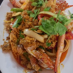 ปูม้าผัดผงกระหรี่