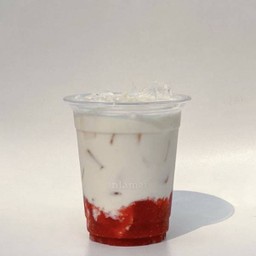 Milk Santa (มิ้ว ซานต้า•นมสตอเบอรี่) (Delivery)