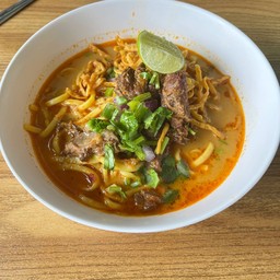 ข้าวซอยเนื้อ