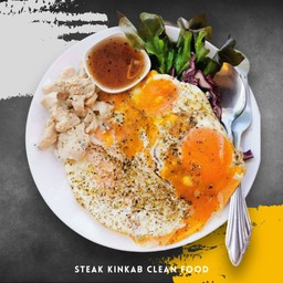 ไข่ดาวไร้มัน เพิ่มอกไก่ 570 kcal