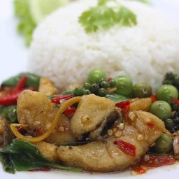 ผัดฉ่าราดข้าว