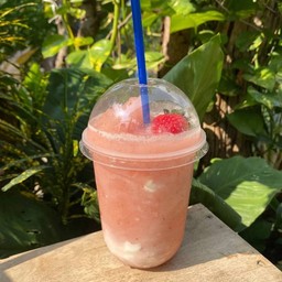 สตรอเบอร์รี่สมูธตี้โยเกิตร์