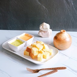 ปังนึ่งพร้อมดริปสังขยา 4 อย่าง