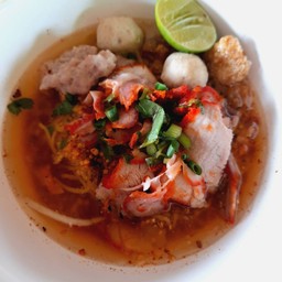 ก๋วยเตี๋ยวหมู เจ๊พร สังขละบุรี