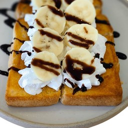 ขนมปัง-วิปครีมกล้วย