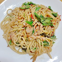 สปาเก็ตตี้ผัดขี้เมาหมูชิ้น