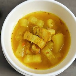 แกงส้มหมูกับฟักเขียว