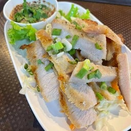อีส้ม อีสานแซ่บ แจ่วฮ้อน หมูกระทะ