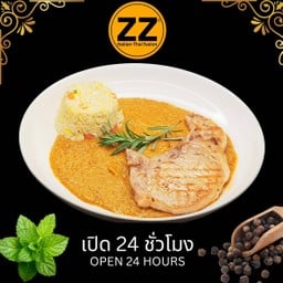 พอร์คช้อพกับข้าวผัดสับปะรดซ้อสซีซีเคอร์รี่