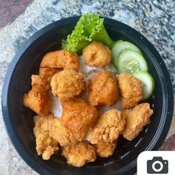 ข้าว ไก่ทอด+ซอสมะเขือ