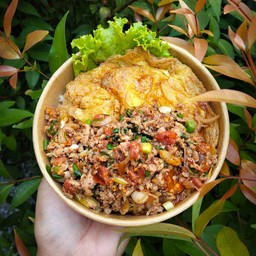 น้ำพริกหมูโคราช ราดข้าว(ราคาไม่รวมไข่เจียว)
