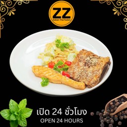 806 เซลมอนย่างเกลือกับซี่โครงหมูอบทานกับฟิตตูชินี่อะโวคาโดคาร์โบนารา