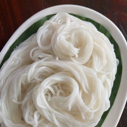 ขนมจีนเปล่า