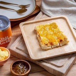 ปังแผ่น-แยมส้ม