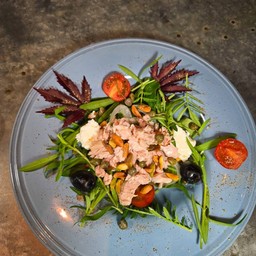 Tuna feta Salad