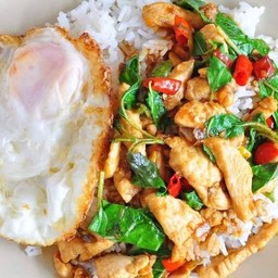 ข้าวกะเพราไก่+ไข่ดาว