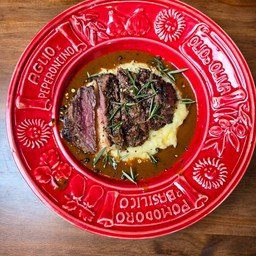 Beef 150 g w/ mashed potato GRAVY