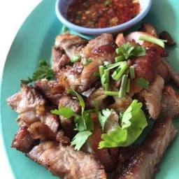 ส้มตำอีสานใต้ (เจ้าเก่า) หลังเรือนจำฯ