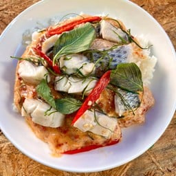 ข้าวห่อหมกปลานิลไข่ข้น