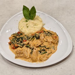 Tuscan creamy chicken