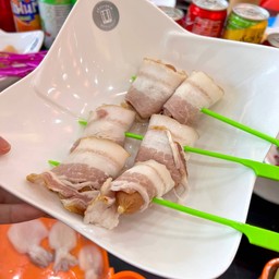 ไส้กรอกพันเบคอน