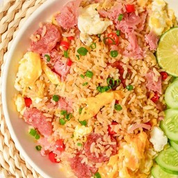 ข้าวผัดเเหนม