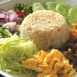 ข้าวคลุกปิ Rice w shrimp paste dress