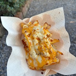 [อร่อยซ่ากับโค้ก] เฟรนฟรายอบชีส +  โค้ก ออริจินัล (ขวด)