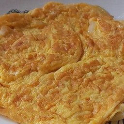 ไข่เจียวใส่หัวหอมใหญ่ราดข้าว