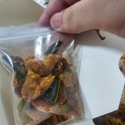 เอ๊ะที่นี่ หมี่คลุกไก่ฉีก