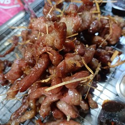 หมูพวง  กรอบนอกนุ่มใน