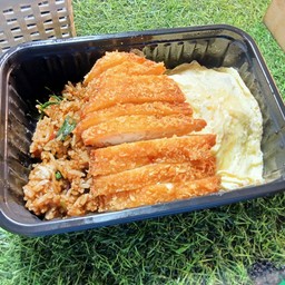 ข้าวผัดกระเพราคลุก