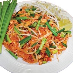 ผัดไทยมันกุ้ง ใส่ไข่