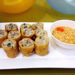 กะยอทอด (ปอเปี๊ยะทอด)