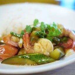 ข้าวราดผัดเปรี้ยวหวาน