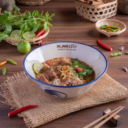 ก๋วยเตี๋ยวหมูตุ๋นต้มยำ(มะนาวสด)