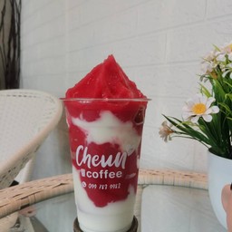 สตอเบอรี่โยเกิร์ต