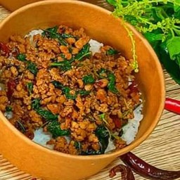 กระเพราหมูสับ พริกแห้ง อร่อย เด็ด เผ็ดสุด ราดข้าว