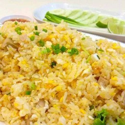 ข้าวผัดหมูยอ (จานเล็ก)