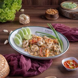 ข้าวผัดเจ้าสมุทร (หมึก+กุ้ง)