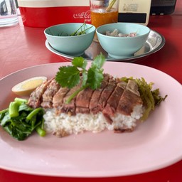 ข้าวขาหมูเฉพาะเนื้อแดง