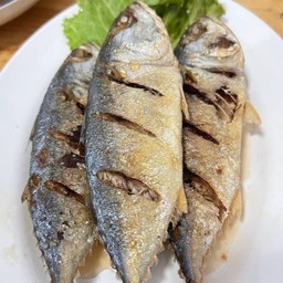 ปลาทูทอดราดน้ำปลา