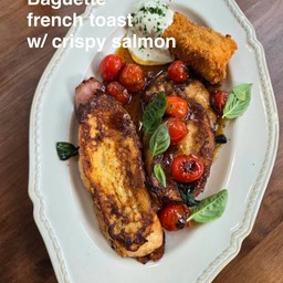 Baguette french toast w/ crispy salmon
