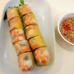 กะยอสด (ปอเปี๊ยะกุ้ง)