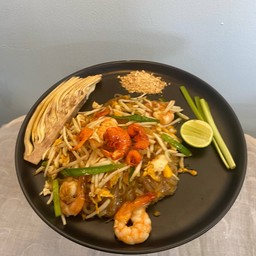 ผัดไทยเต้าหู้กุ้งสด