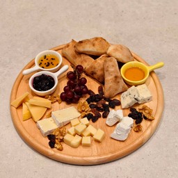 Royal cheese plate