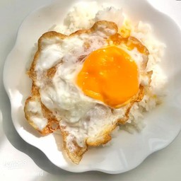 ไข่ดาวราดข้าว