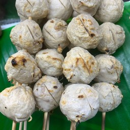 ลูกชิ้นเอ็นหมู