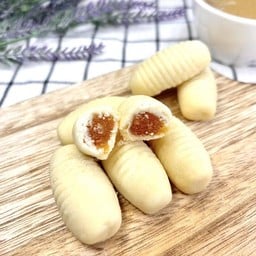 พายสับปะรดตัวหนอน(10ชิ้น)